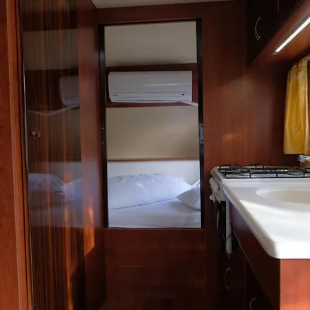 Cozy Caravan Surrounded By Nature In Iznik *